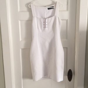White bodycon dress